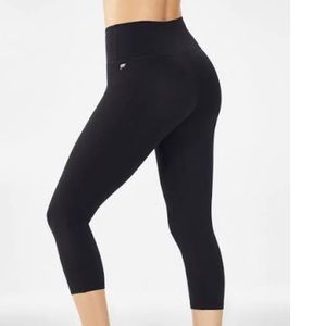 Fabletics Cropped Legging